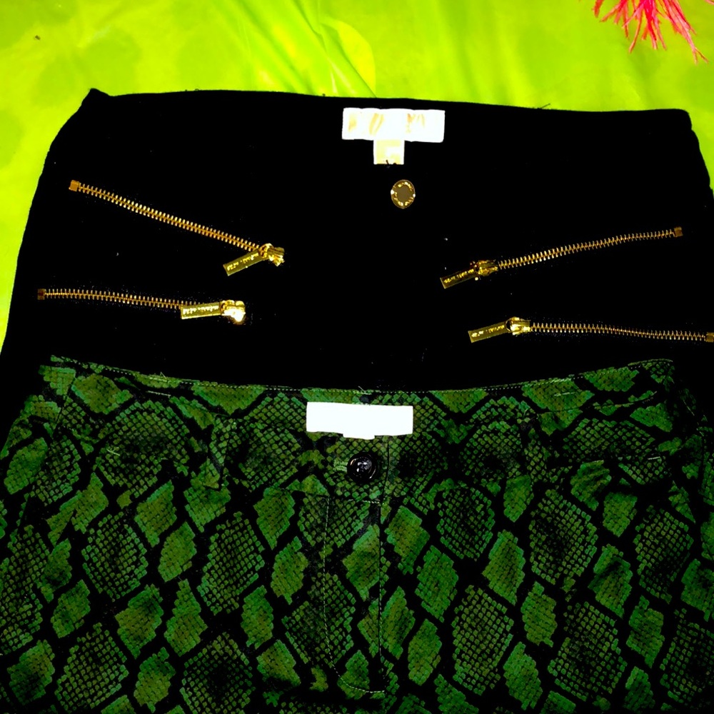 Michael kors 2 pants size 4 green snake and black w gold zippers